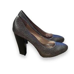 Calvin Klein Elita Cosmopolitan Stacked Pump Heels in Metallic Silver‎ Sz 8.5